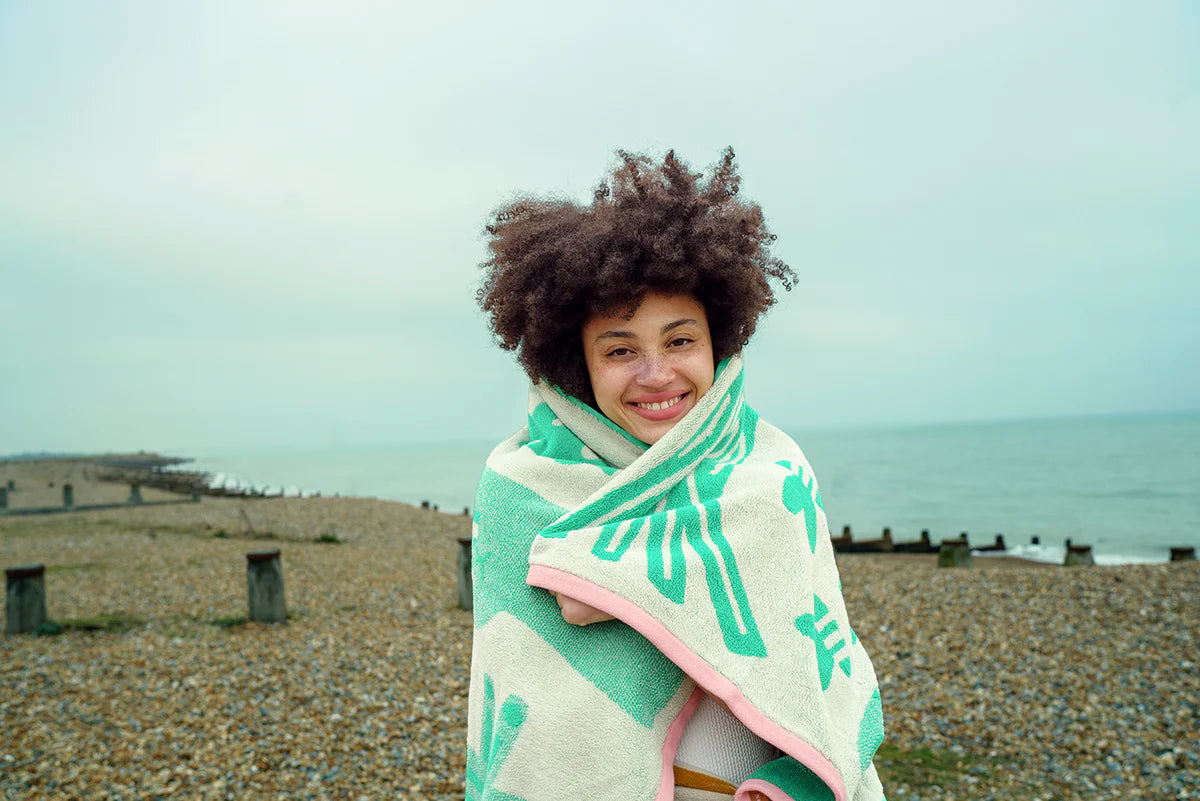 Donna Wilson | Bath Towel | The Birds and Bees